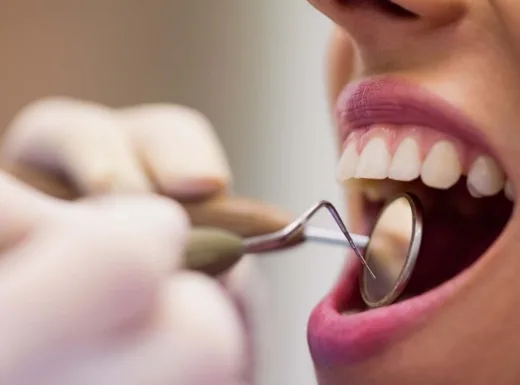 Borelli Implantes - periodontia
